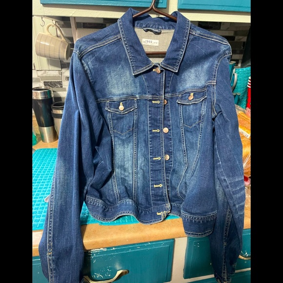 GAP Jackets & Blazers - GAP JEAN JACKET